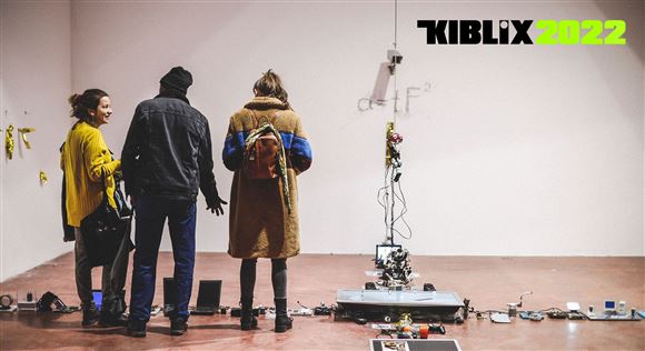 Vodeni ogled razstave KIBLIX 2022: Ljubezen in mir