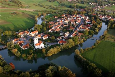 Kostanjevica na Krki: obrazi arhitekturne dediščine