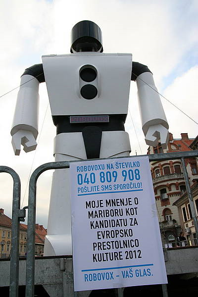 Martin Bricelj in CodeEP: RoboVox
