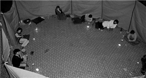 Avtografija, zagonetnost, uporništvo: fotografija Božidarja Dolenca