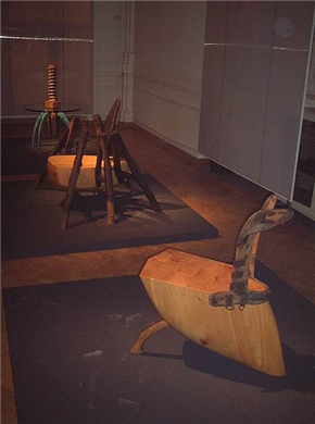 Domen Slana: STOLI IZ LESA IN KOVINE
