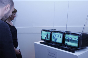 Geska Helena Andersson & Robert Brečević (Performing Pictures - Interactive Institute): Extra, Extra Fantastique