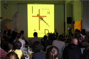 Jonathan Barnbrook: COLLATERAL DAMAGE / POSTRANSKA ŠKODA, razstava