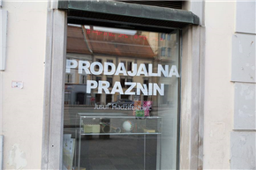 Jusuf Hadžifejzović, Prodajalna praznin