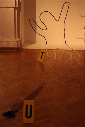 KIBLA13LET: Lara Busch / Who Let the Dogs Out? (Kdo je spusto pese vun?)