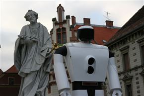 Martin Bricelj in CodeEP: RoboVox