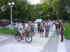 Matjaž Krivic: SVETIŠČA ZEMLJE