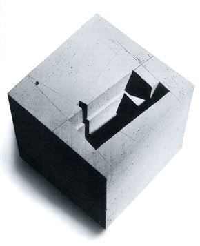 Mednarodni trienale male plastike 2001