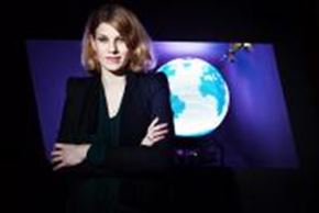 METKA ZUPANIČ: SKOZI RAZPOKE ČASA