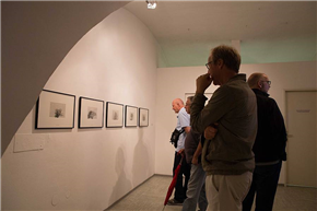 Miran Mišo Hochstätter: POKRAJINE / LANDSCAPES – fotografije, sanje in spomini