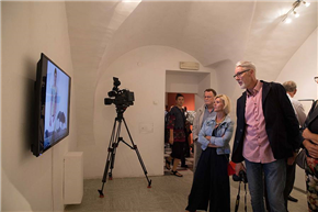 Miran Mišo Hochstätter: POKRAJINE / LANDSCAPES – fotografije, sanje in spomini