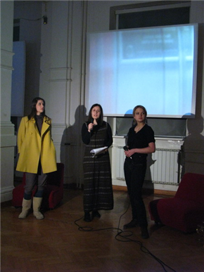 Sanna Maarit: Na mirujoči točki vrtečega se sveta / At the still point of turning world