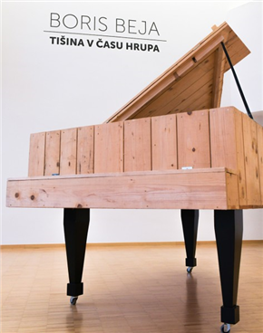 Tišina v času hrupa