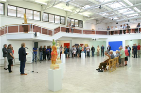 Werner Kapfer -slike in Michael Graßl - skulpture